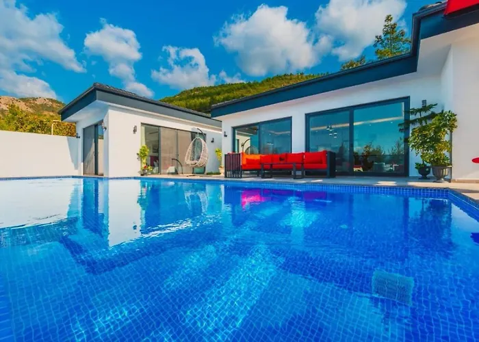 Uezuemlue 2 Bedroom Secluded With Private Pool Hot Tub *