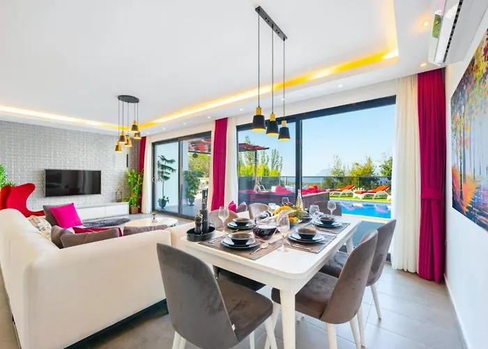 Uezuemlue 2 Bedroom Secluded With Private Pool Hot Tub *
