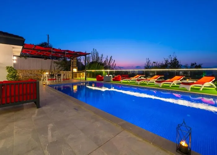 Uezuemlue 2 Bedroom Secluded With Private Pool Hot Tub *
